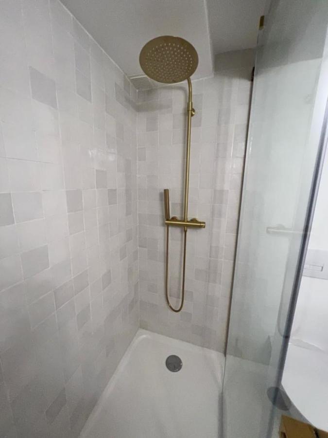 Apartment With Mediterranean Charm In The Heart Of The Provencal Market Antibes Dış mekan fotoğraf